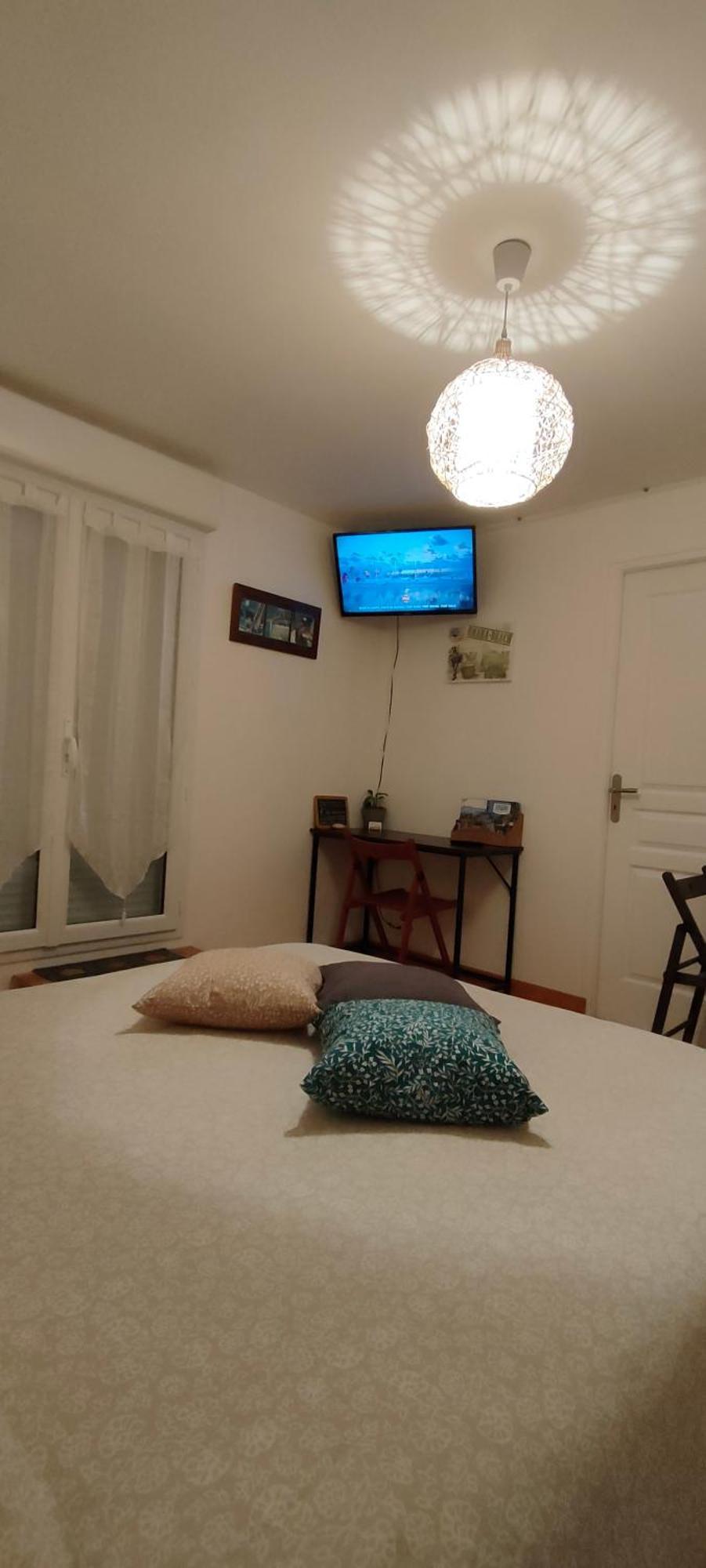 Les Lys Jolie Suite Parentale Privative Deux Adultes Avec Sdd Pertheville-Ners Kültér fotó